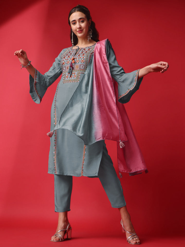 Kurtis Set | Embroidered Viscose-Rayon | Traditional Wedding Party Wear