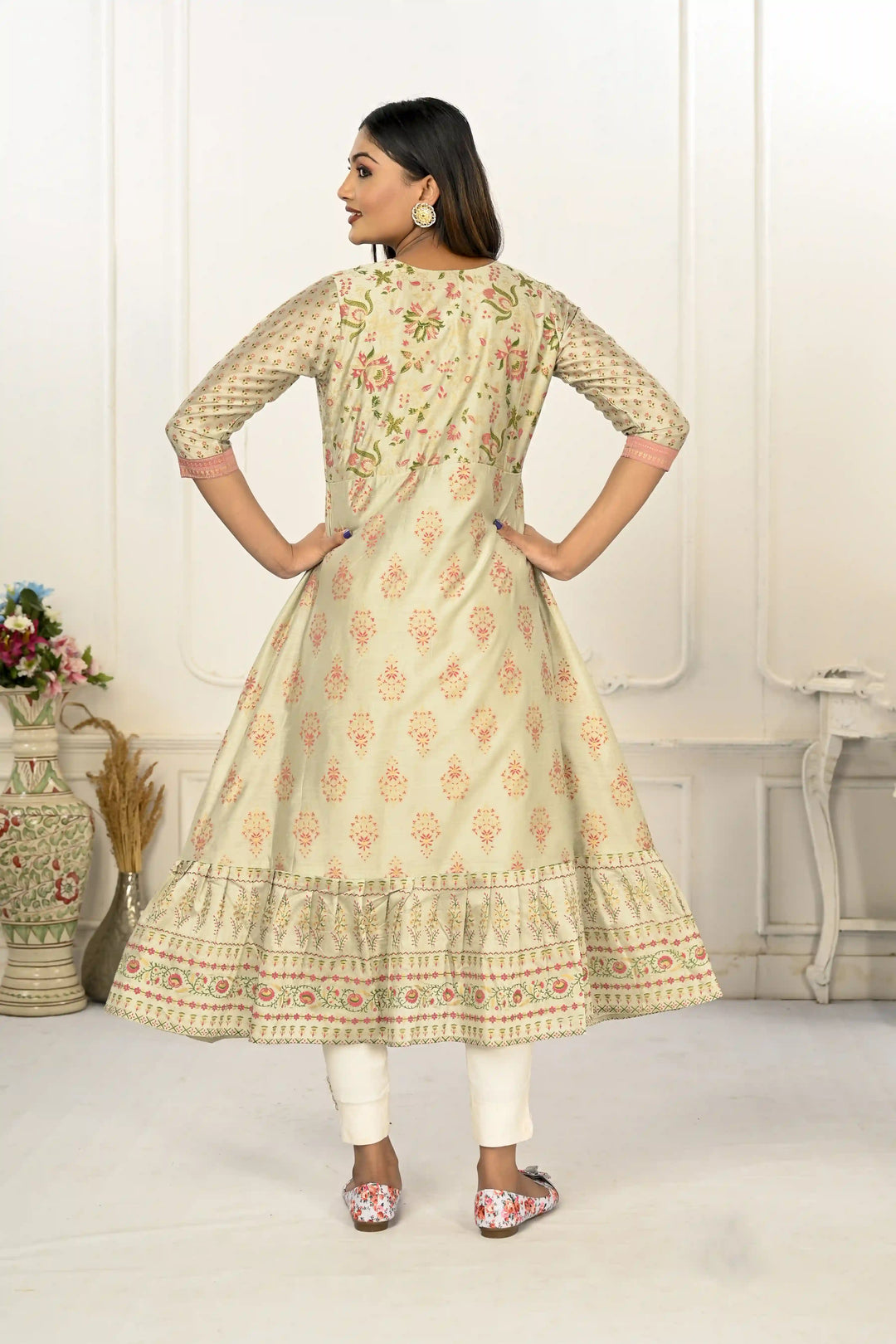 Stylish Pista Green Kurti | Elegant Cotton Embroidery with Foil Hand Prints