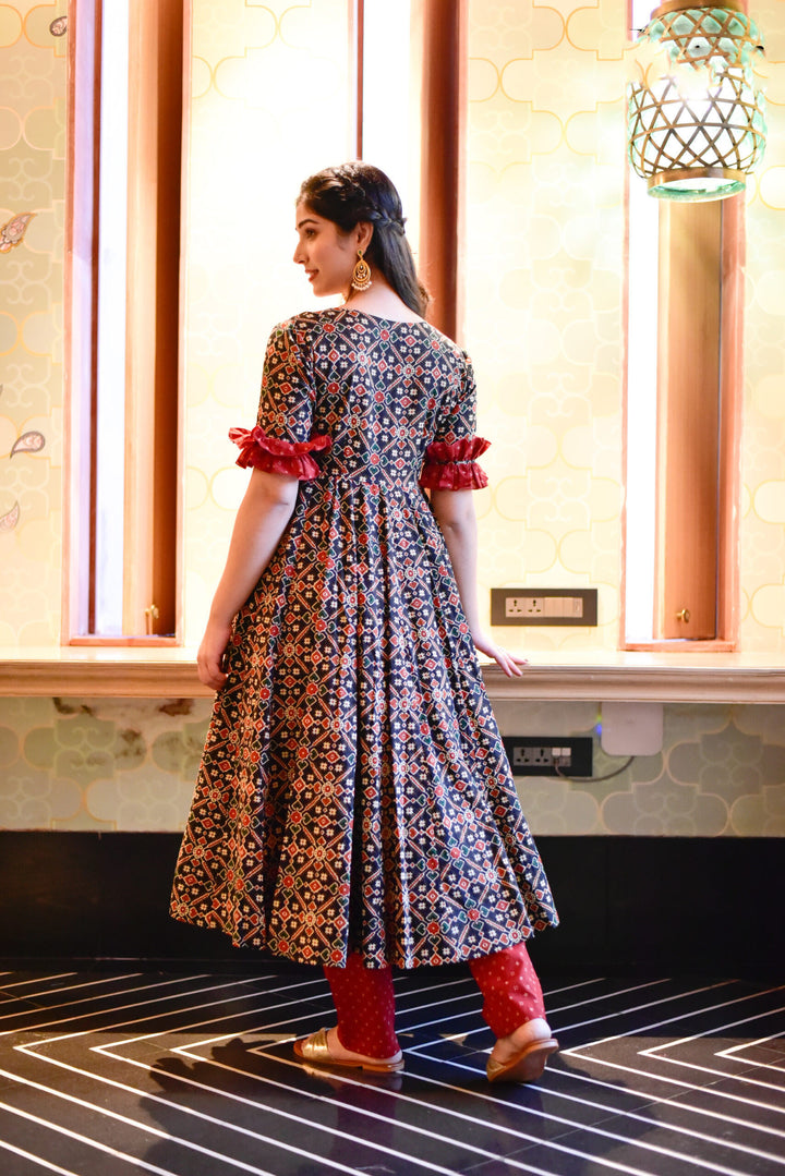 Elegant Blue Cotton Silk Kurti with Crepe Inner | Digital Printed Pant Set