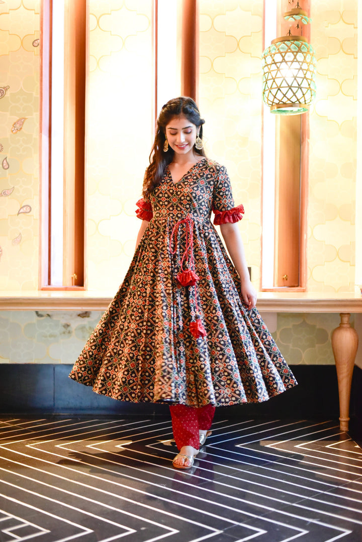 Elegant Blue Cotton Silk Kurti with Crepe Inner | Digital Printed Pant Set