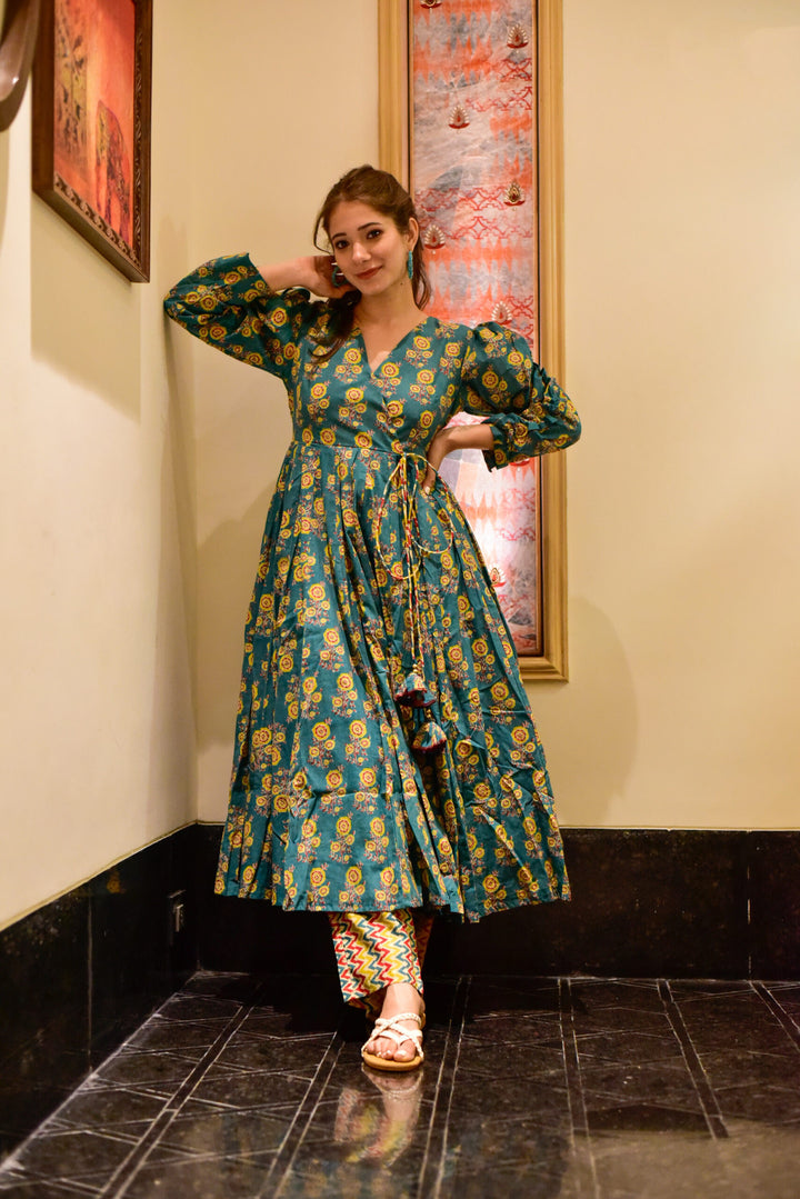 Trendy Rama Cotton Silk Kurti Set | Crepe Inner and Digital Printed Work
