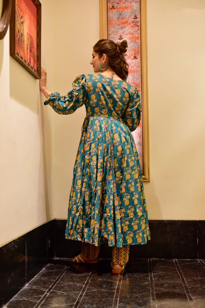 Trendy Rama Cotton Silk Kurti Set | Crepe Inner and Digital Printed Work
