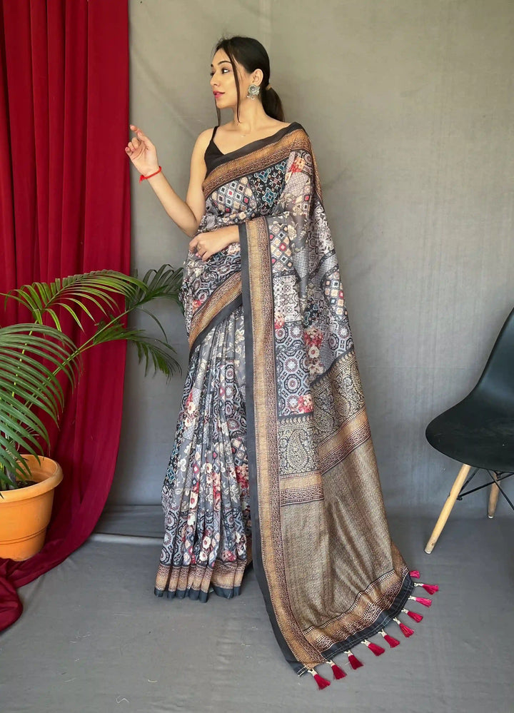 Designer Digital Printed Cotton Saree | Perfect for Weddings and Festive Events