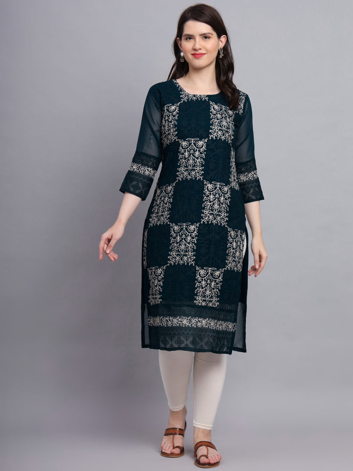 Traditional Indian Kurti with Chikankari Work | Elegant Women’s Ethnic Wear