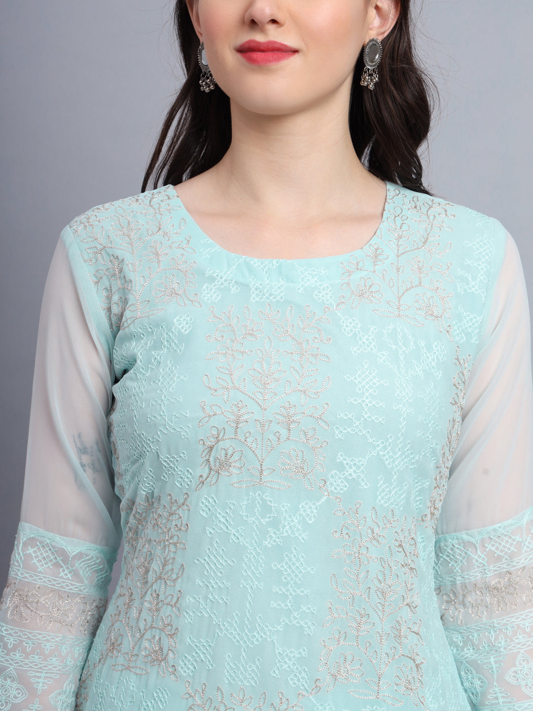 Traditional Indian Kurti with Chikankari Work | Elegant Women’s Ethnic Wear