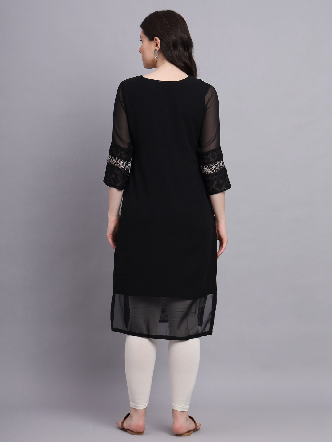 Traditional Indian Kurti with Chikankari Work | Elegant Women’s Ethnic Wear