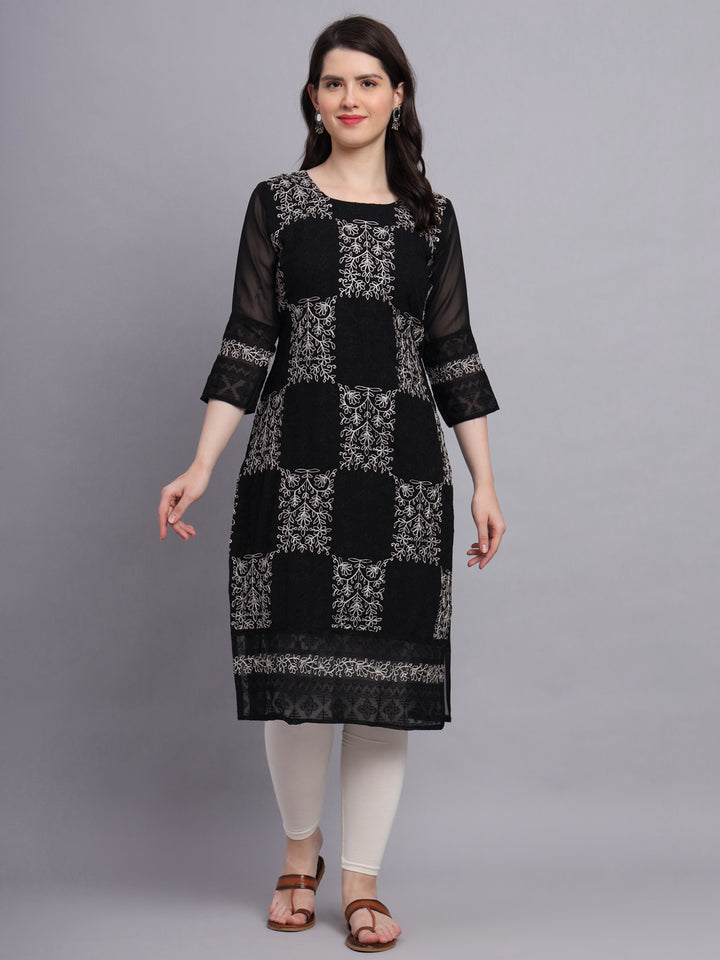 Traditional Indian Kurti with Chikankari Work | Elegant Women’s Ethnic Wear