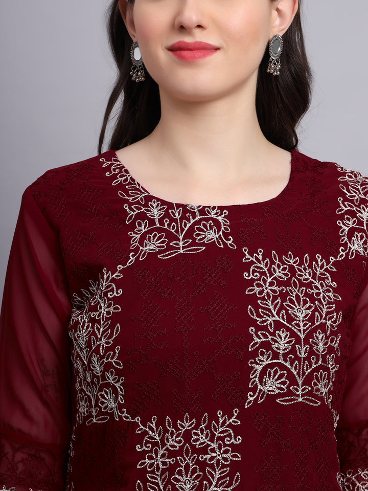 Traditional Indian Kurti with Chikankari Work | Elegant Women’s Ethnic Wear