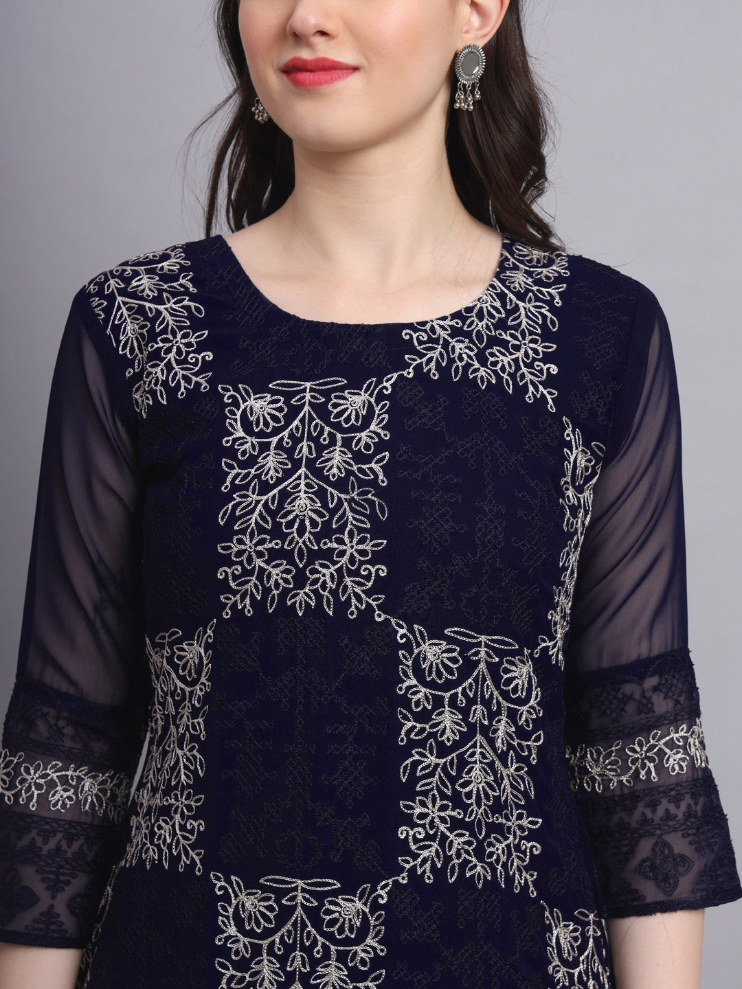Traditional Indian Kurti with Chikankari Work | Elegant Women’s Ethnic Wear