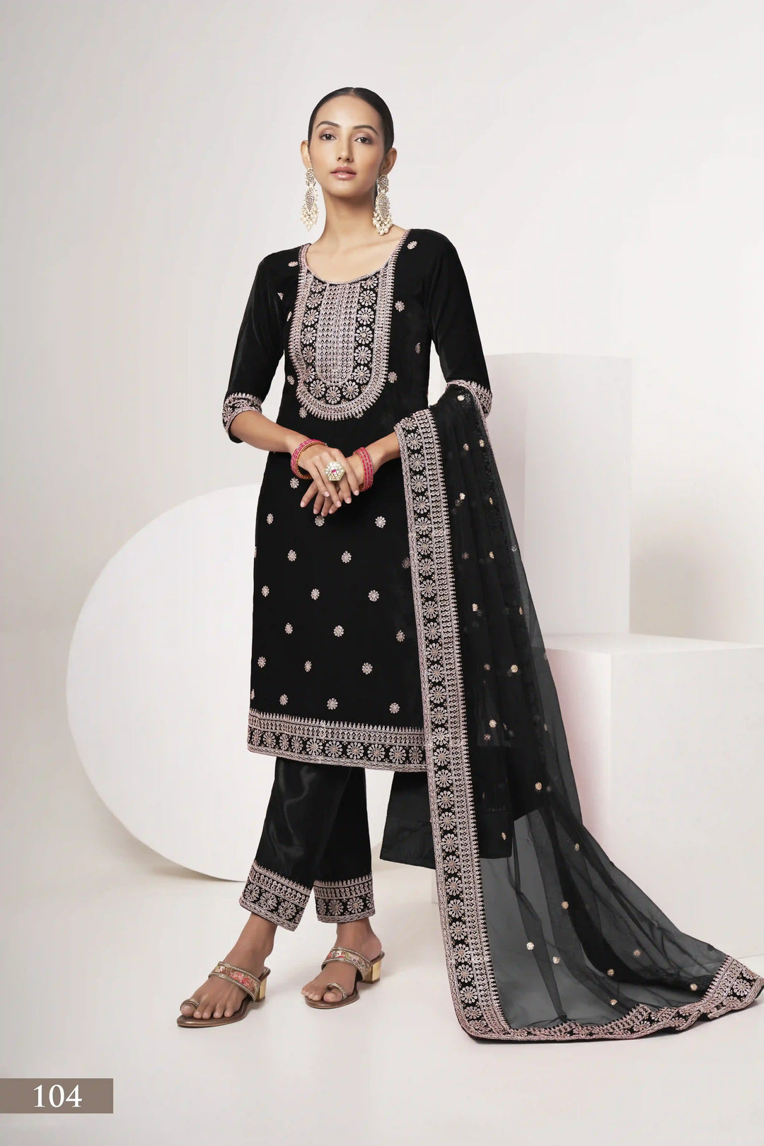 Elegant Velvet Kurti Set | Knee-Length Top & Stylish Elbow Sleeves