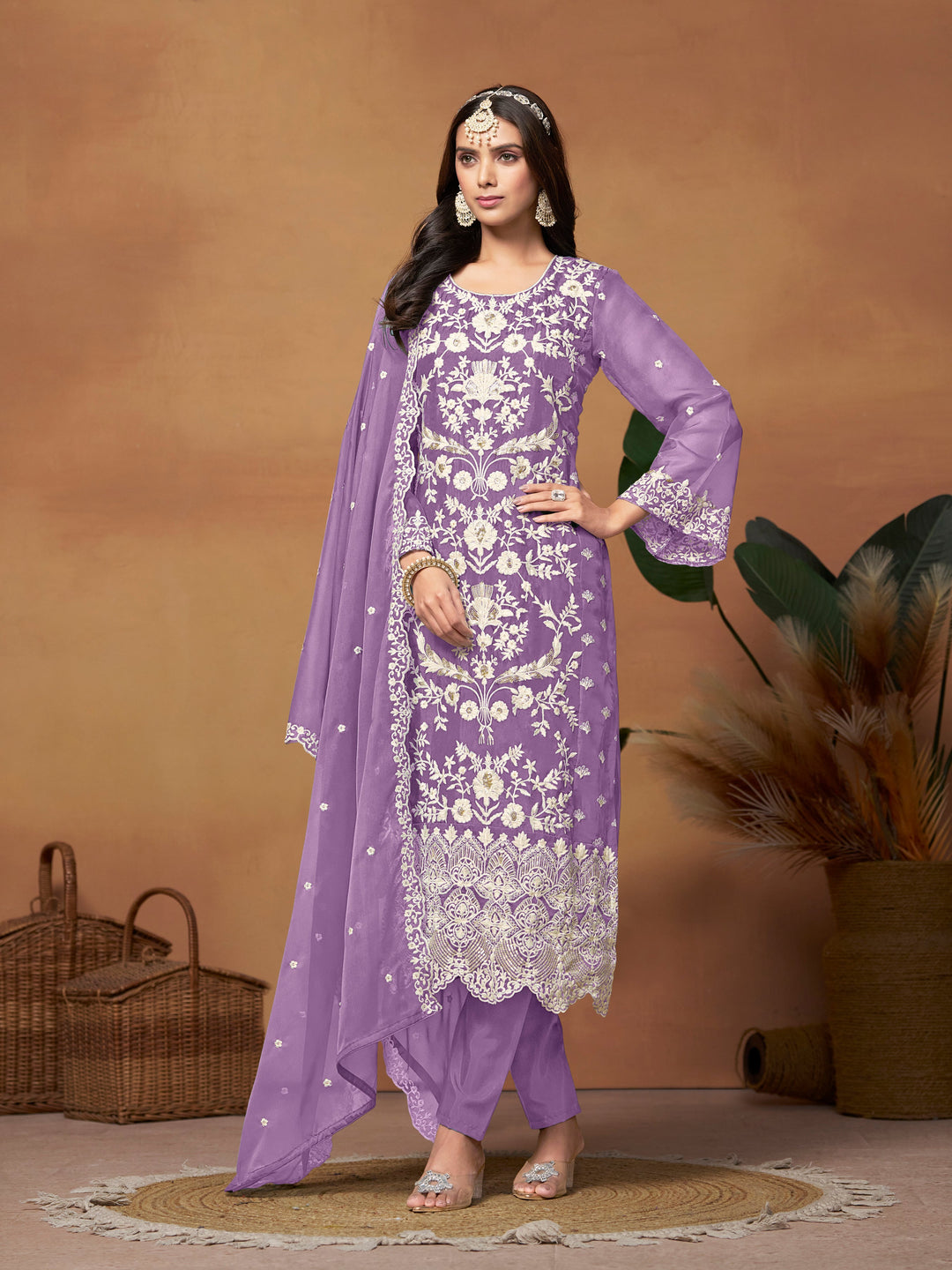 Santoon Kurti Set | Embroidered Outfit with Jacquard Dupatta