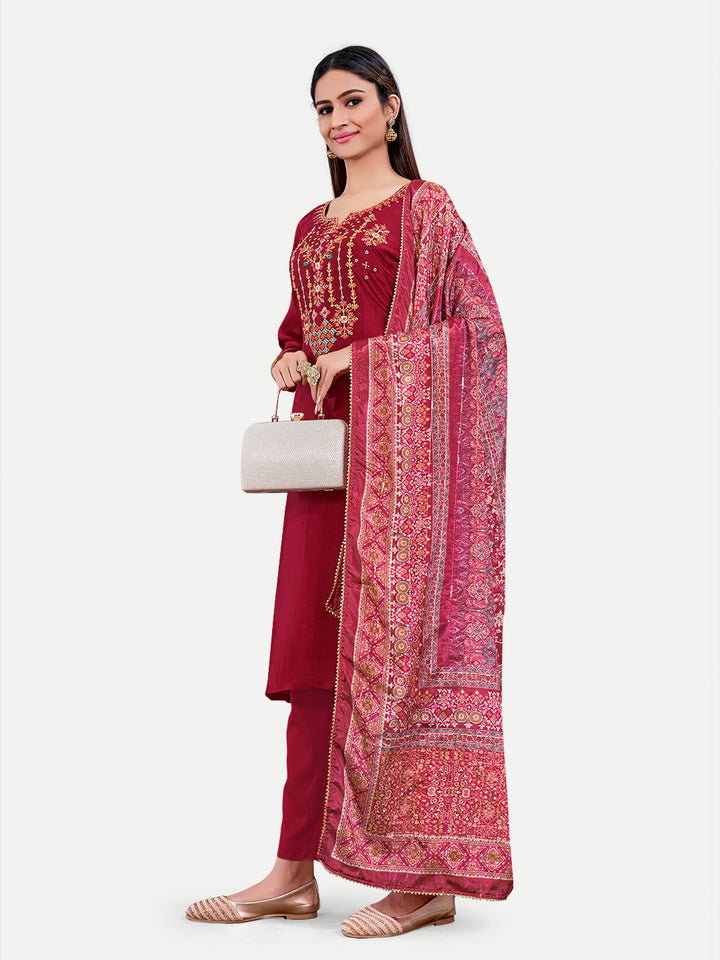Upada Silk Salwar Kameez | Sophisticated Embroidery for Traditional Ethnic Wear