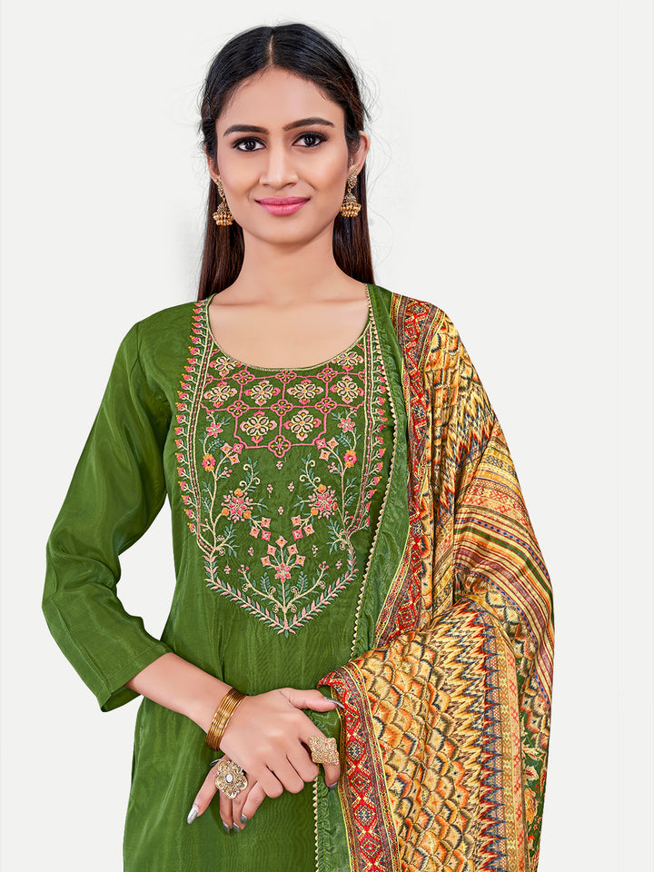 Upada Silk Salwar Kameez | Sophisticated Embroidery for Traditional Ethnic Wear