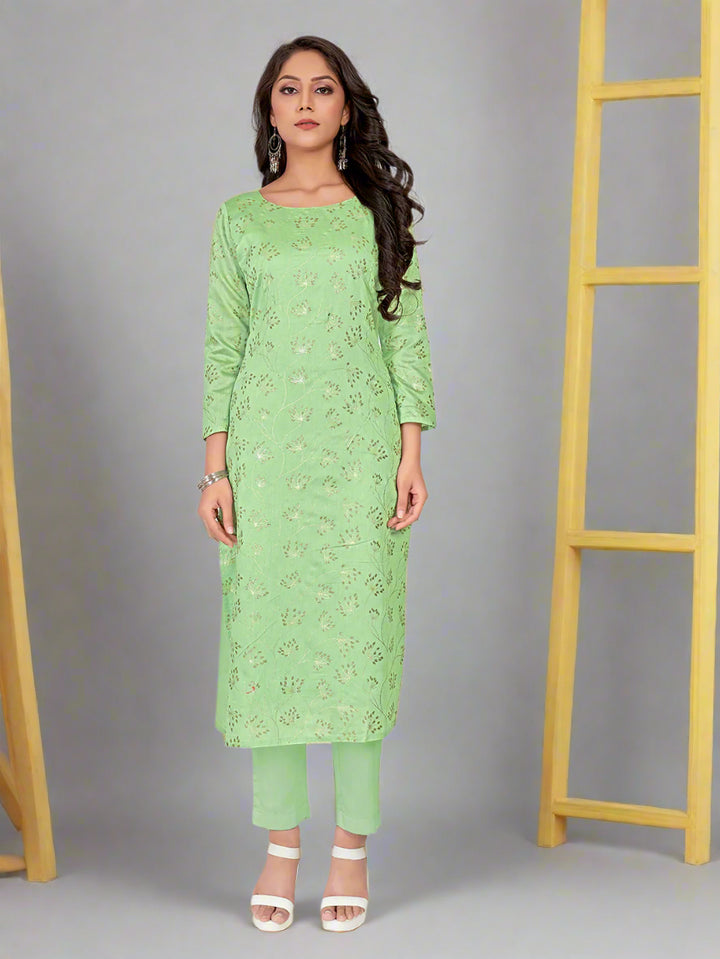 Amazing Green Kurti | Round Neck Three-Quarter Sleeve | Festival Wear