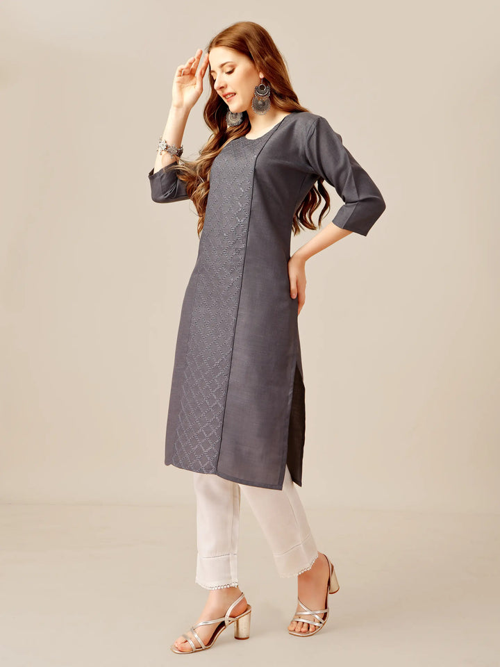 Stylish Embroidery Kurti Set | Three-Quarter Sleeves & Knee-Length
