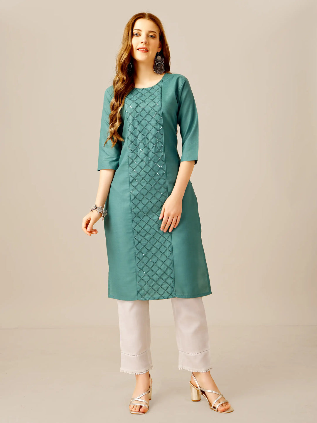 Stylish Embroidery Kurti Set | Three-Quarter Sleeves & Knee-Length