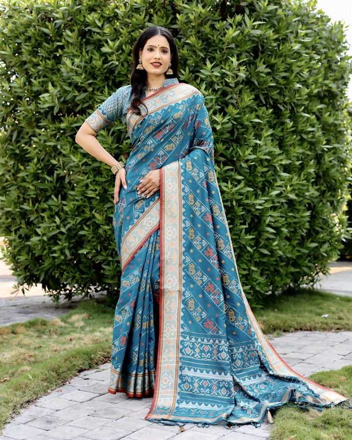 Exquisite Handloom Silk Saree | Elegant Ikkat Patola Design with Blouse
