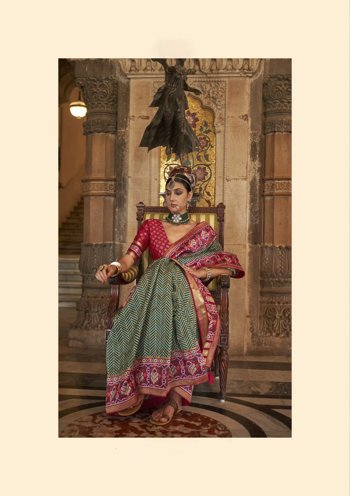 Elegant S-V-P Silk Saree with Banarasi Silk | Designer Weaving for Weddings & Special Events