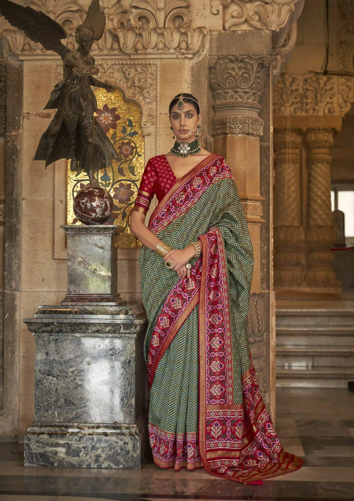 Elegant S-V-P Silk Saree with Banarasi Silk | Designer Weaving for Weddings & Special Events