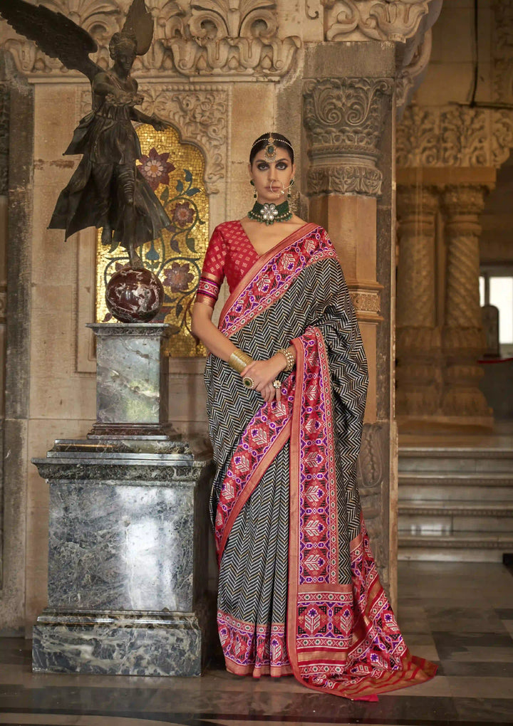 Elegant S-V-P Silk Saree with Banarasi Silk | Designer Weaving for Weddings & Special Events