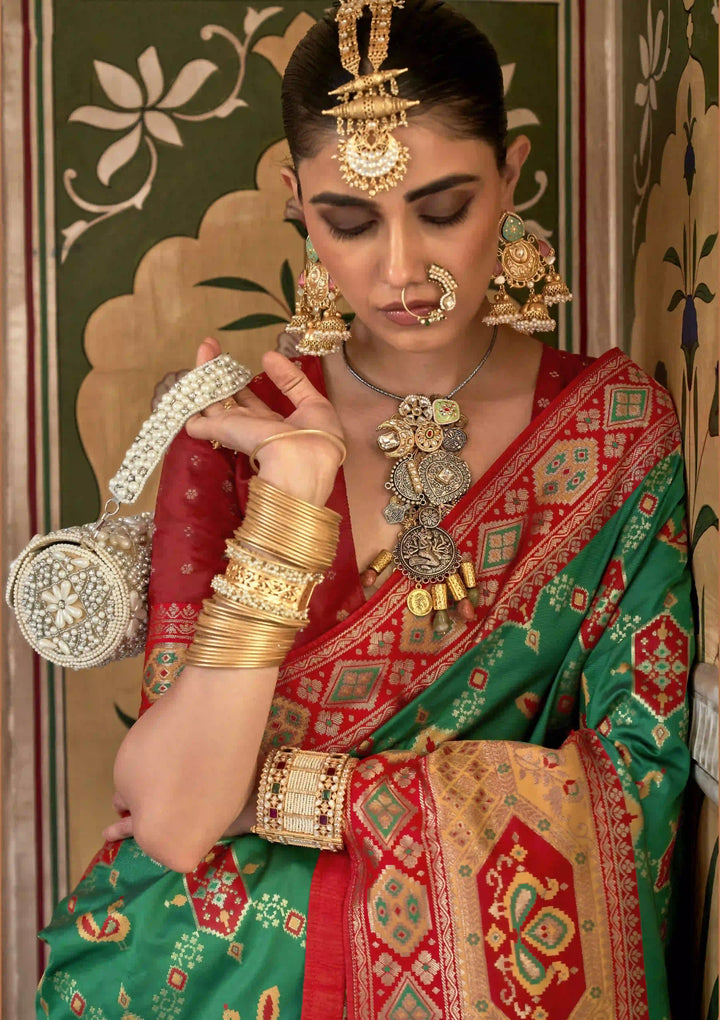 Heavy Weaving Broket Jari Designer Saree | Special Event & Wedding Fabric