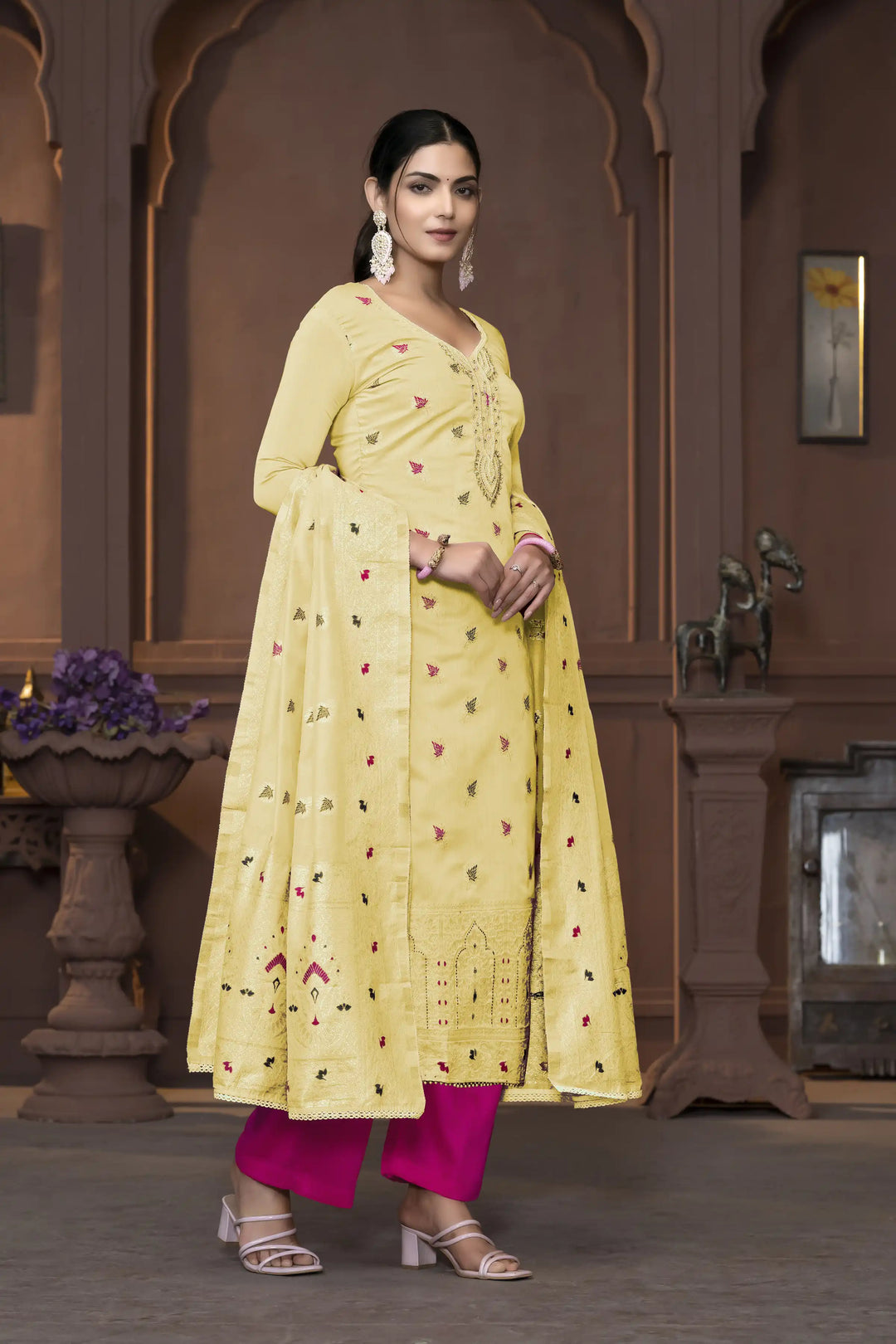 Muslin Salwar Kameez | Graceful Embroidered Detailing with Banarasi Dupatta