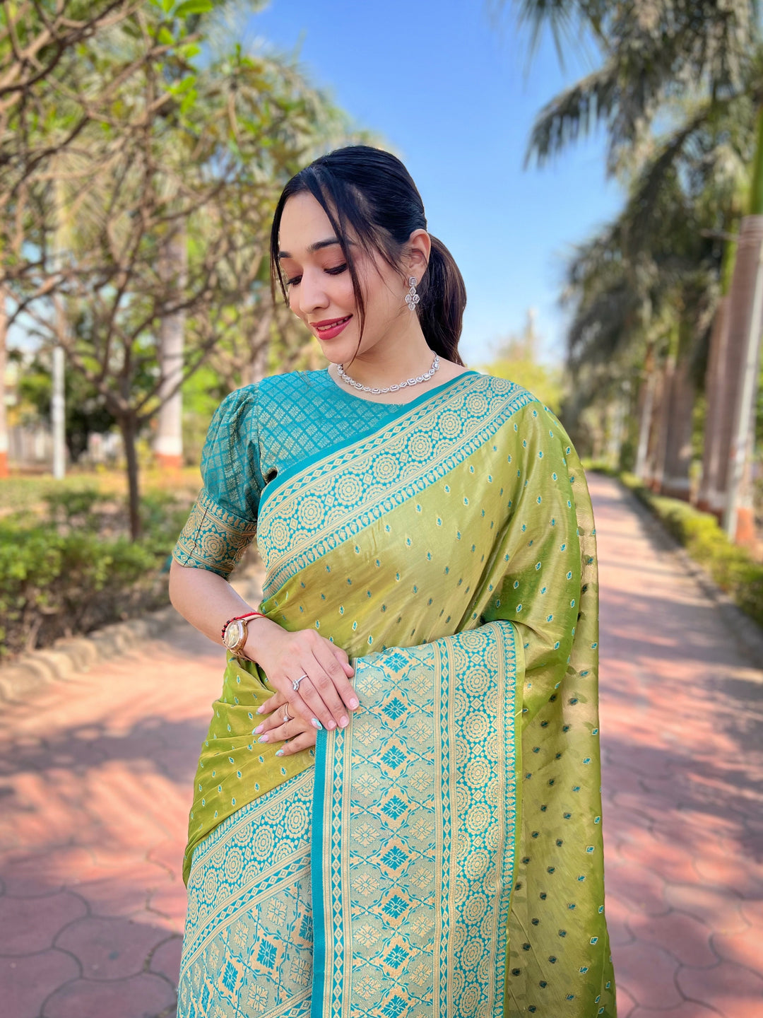 Exquisite Tissue-Silk Saree | Jari Weaving for a Regal & Festive Look