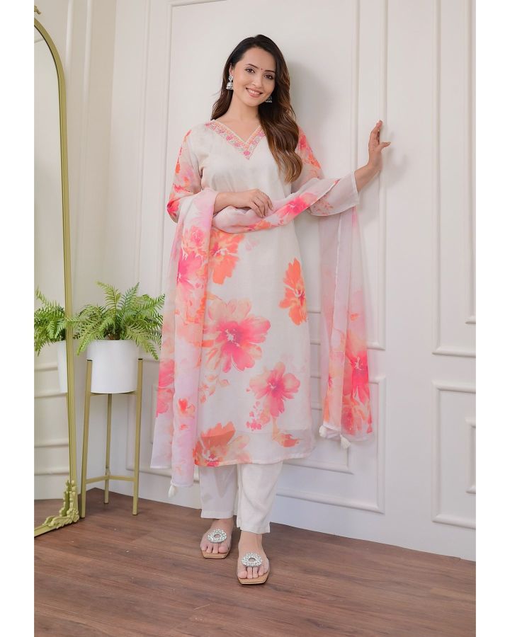 Organza Salwar Kameez | Elegant Floral Print & Delicate Embroidery Ethnic Wear
