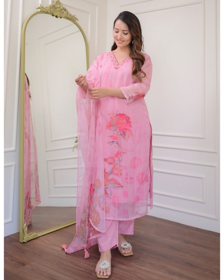 Organza Salwar Kameez | Elegant Floral Print & Delicate Embroidery Ethnic Wear