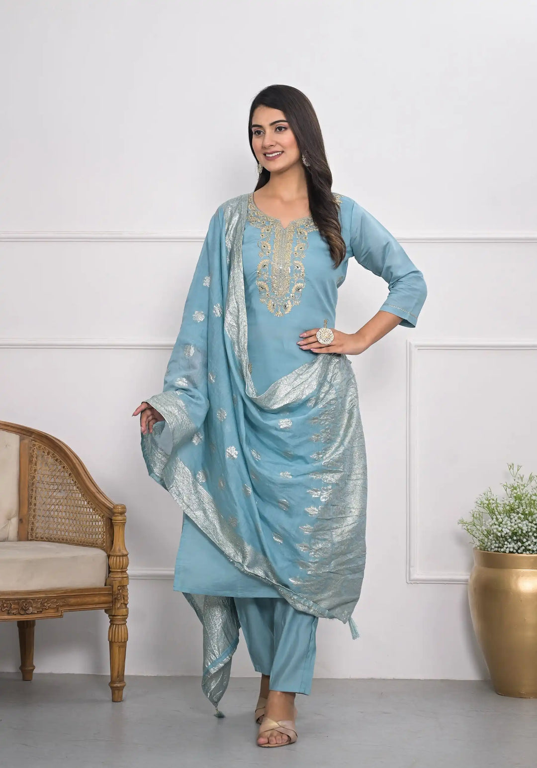 Chic Blue Viscoce Silk and Viscoce Silk Combination | Accentuated by a Jacquard Dupatta