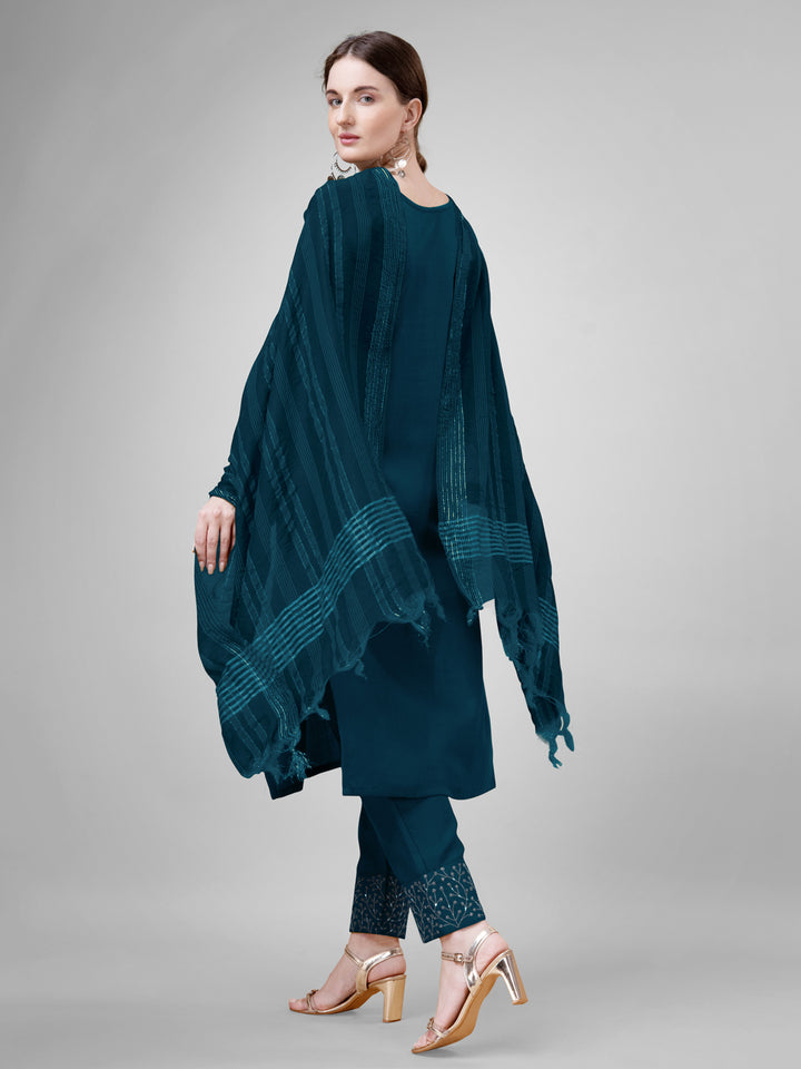 Chic Teal Blue Cotton Blend and Cotton Blend Combination | Highlighting a Stunning Silk Blend