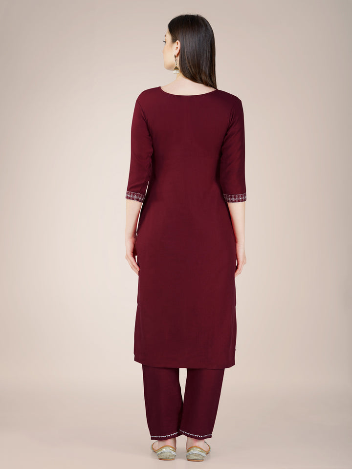 Chic Cotton Blend Combination | Accentuated by a Silk Blend Dupatta