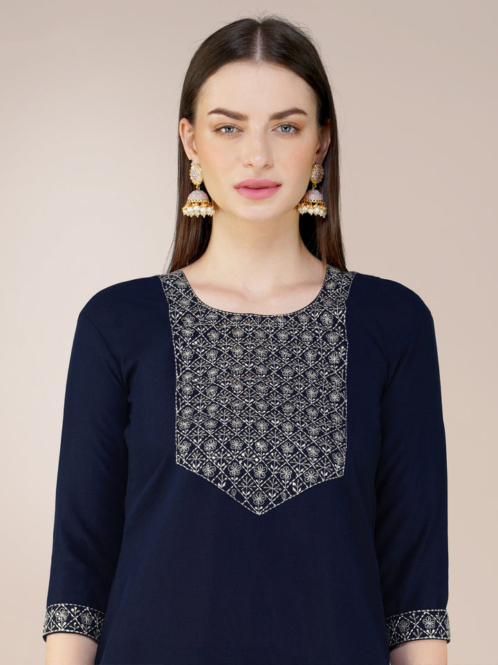 Chic Cotton Blend Combination | Accentuated by a Silk Blend Dupatta