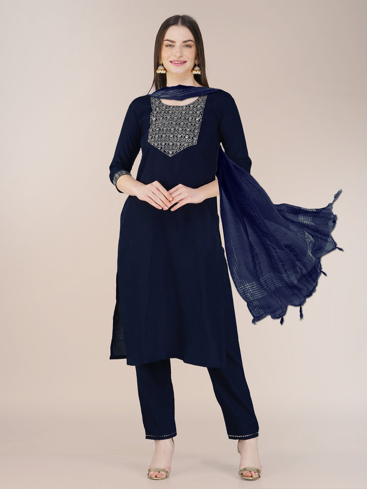 Chic Cotton Blend Combination | Accentuated by a Silk Blend Dupatta