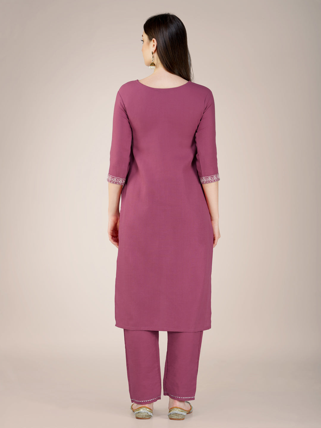 Chic Cotton Blend Combination | Accentuated by a Silk Blend Dupatta