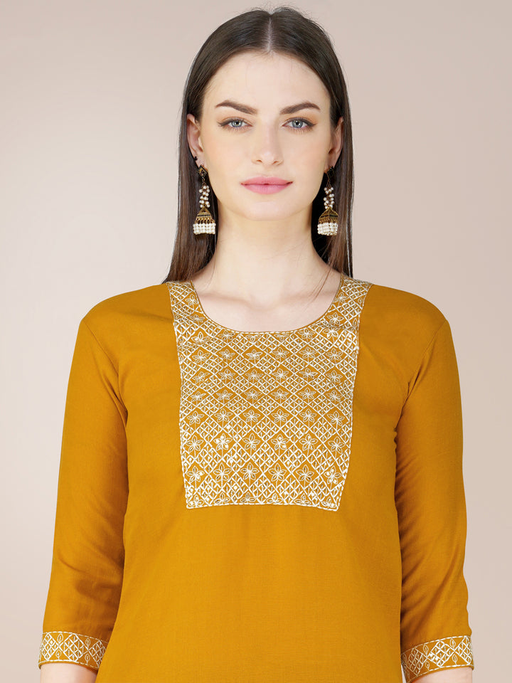 Chic Cotton Blend Combination | Accentuated by a Silk Blend Dupatta