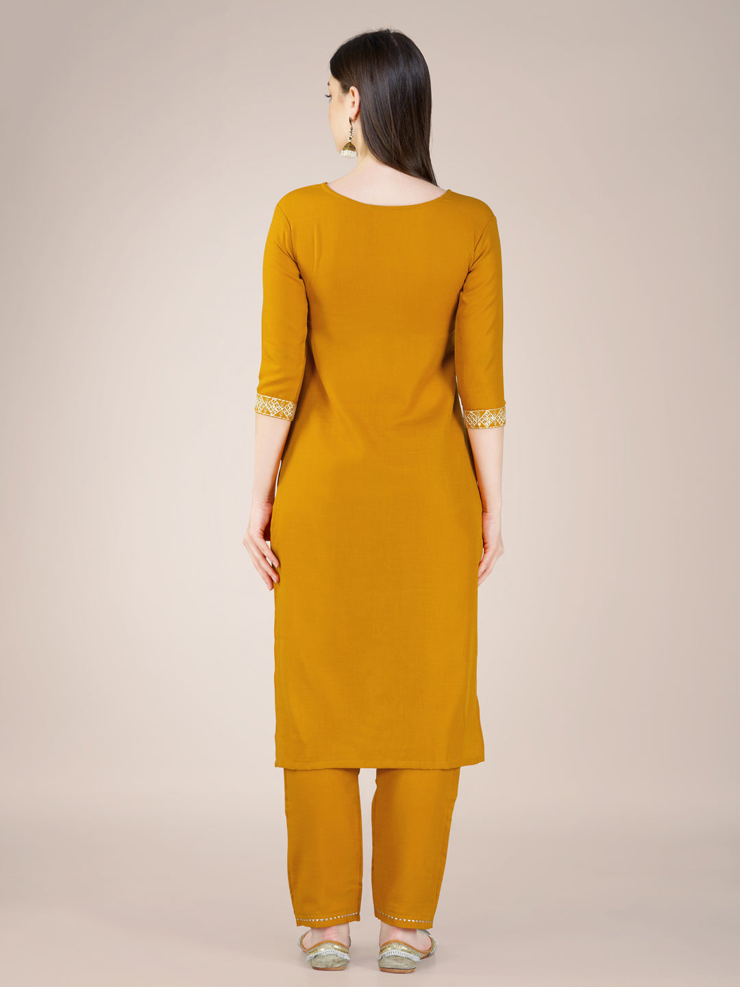 Chic Cotton Blend Combination | Accentuated by a Silk Blend Dupatta