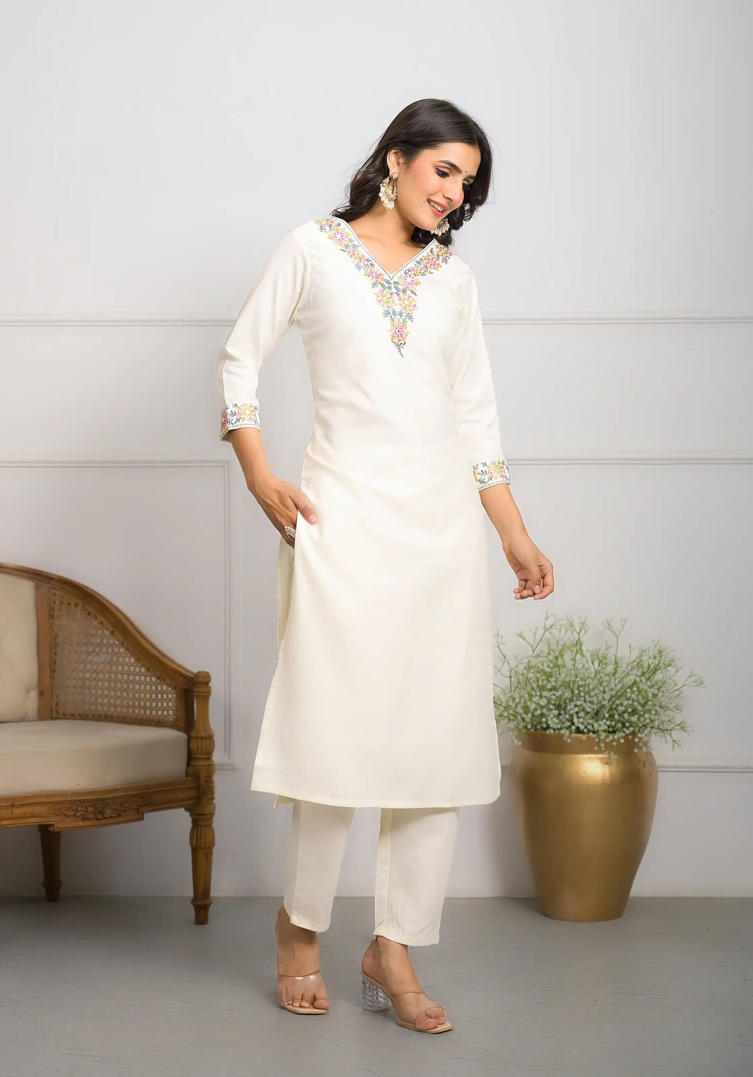 Chic Off white Viscose Blend and Viscose Blend Combination | Completed with a Gorgeous Teby Silk