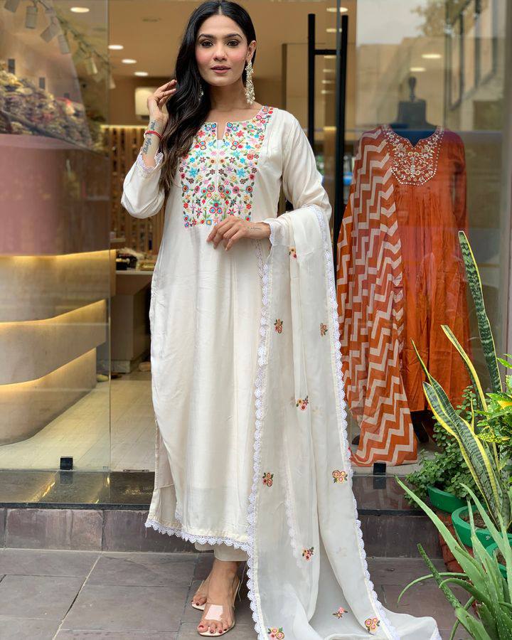 Chic Cream Viscose Chanderi and Viscose Chanderi Combination | Completed with a Gorgeous Chanderi