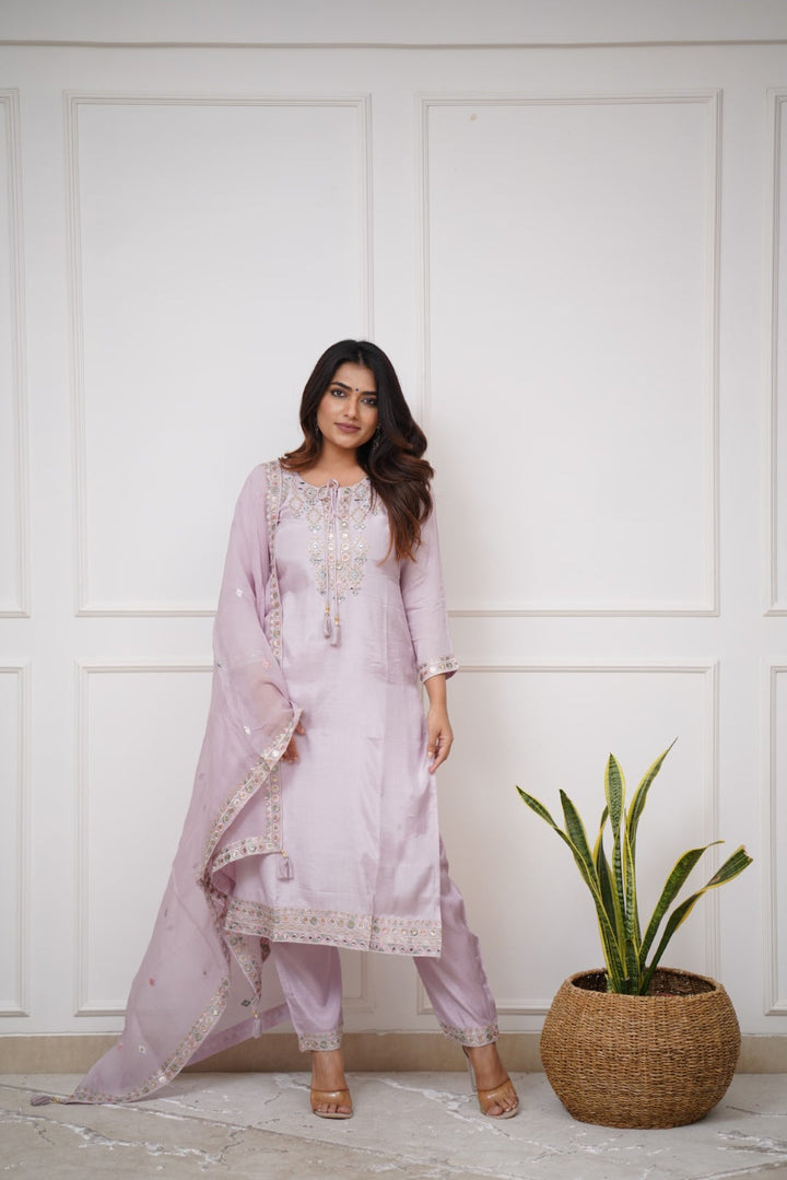 Chic Pink Viscose Chanderi Combination | Accentuated by a Organza Dupatta