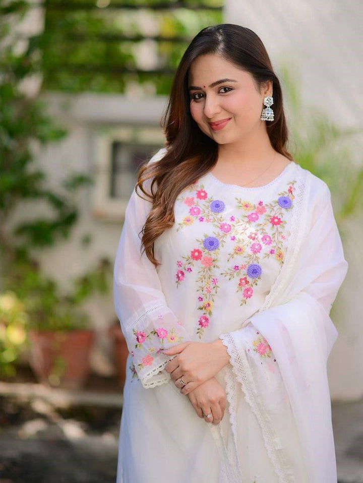 Chic White Georgette Combination | Completed with a Gorgeous Georgette Dupatta