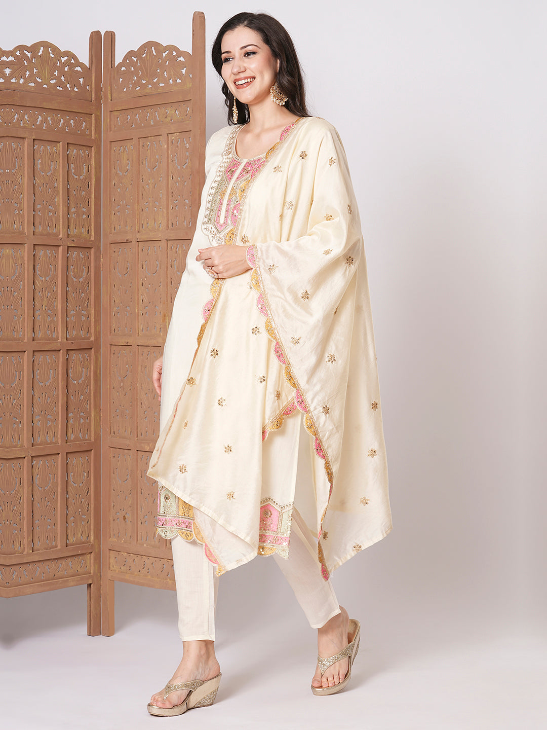 Chic Cream Viscose Chanderi Top with Bottom | Highlighting a Stunning Organza Dupatta