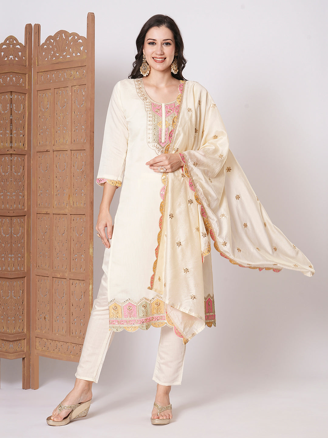 Chic Cream Viscose Chanderi Top with Bottom | Highlighting a Stunning Organza Dupatta