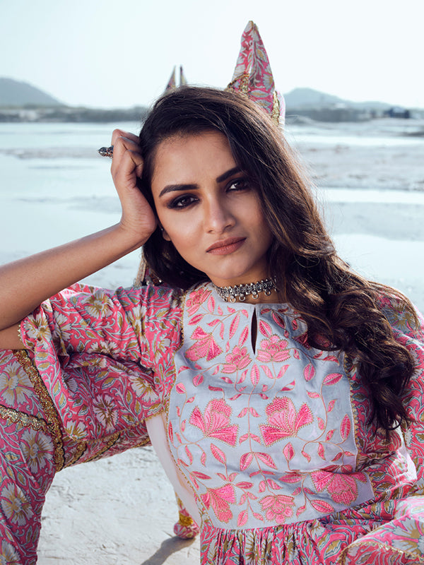 Graceful Pink Cotton Salwar Kameez | Highlighting a Stunning Cotton Dupatta