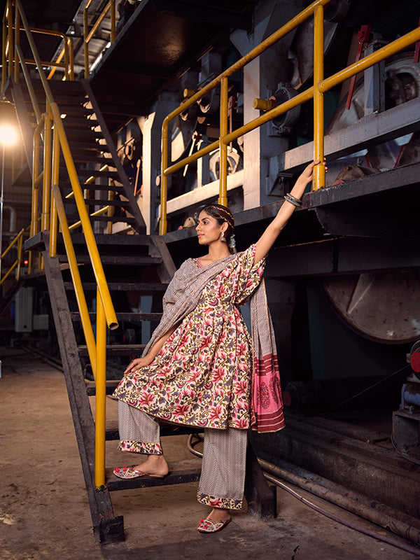Graceful Multicolor Cotton Salwar Suit | Completed with a Gorgeous Cotton Dupatta