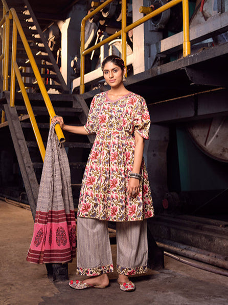 Graceful Multicolor Cotton Salwar Suit | Completed with a Gorgeous Cotton Dupatta