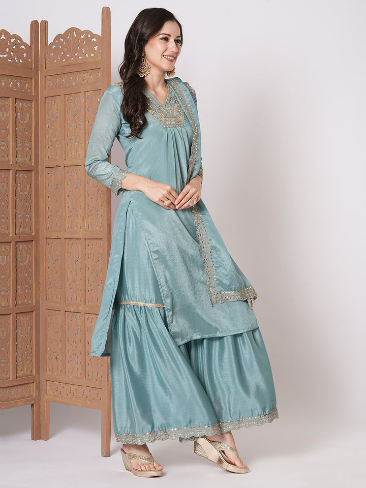 Chic Teal Blue Chinon and Silk Combination | Accentuated by a Chinon Dupatta