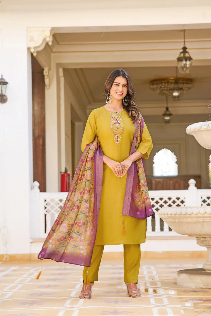 Stunning Mustard Suit | Vetigun top bottom with Chanderi dupatta