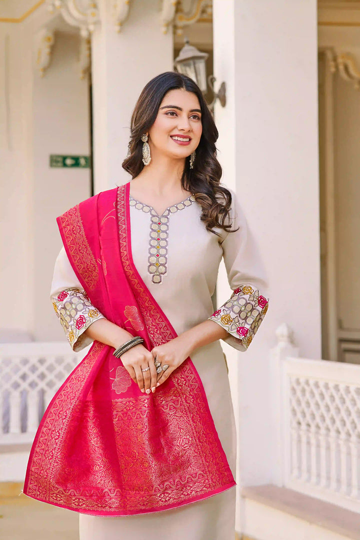 Charming Off White Suit | Vetigun top bottom with Chanderi dupatta