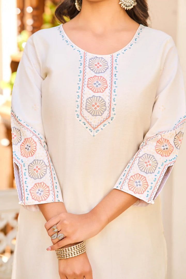 Charming Cream Suit | Vetigun top bottom with Chanderi dupatta